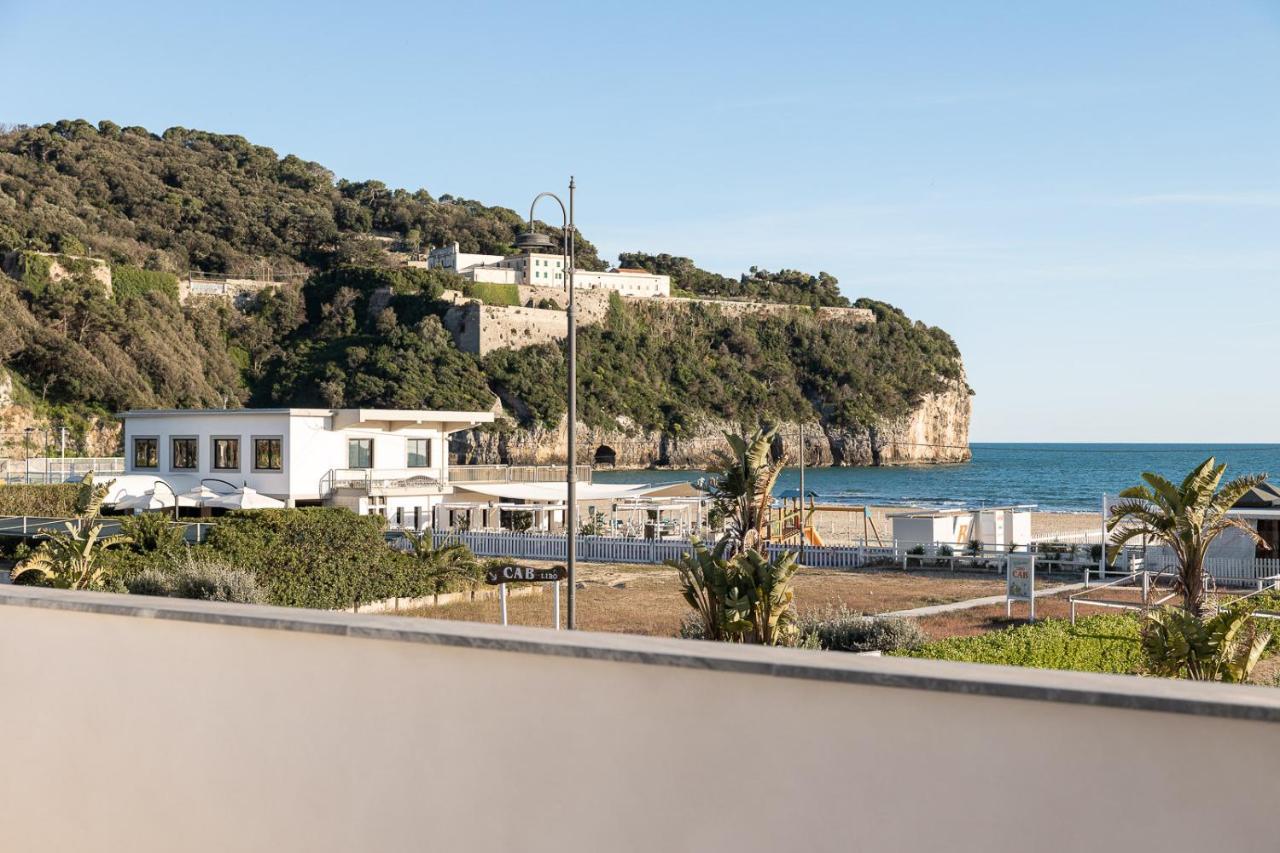 Oneweek Gaeta Suites And Apartments Exteriör bild