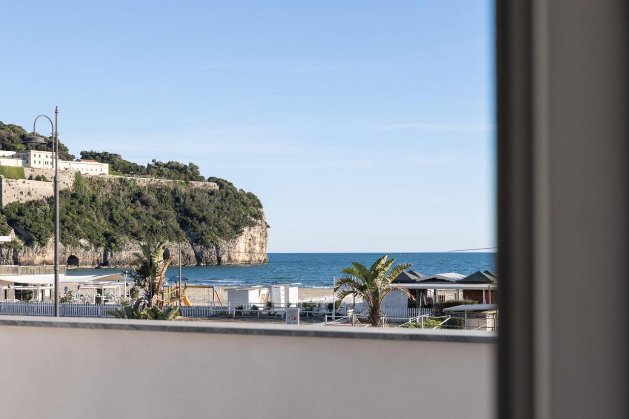 Oneweek Gaeta Suites And Apartments Exteriör bild