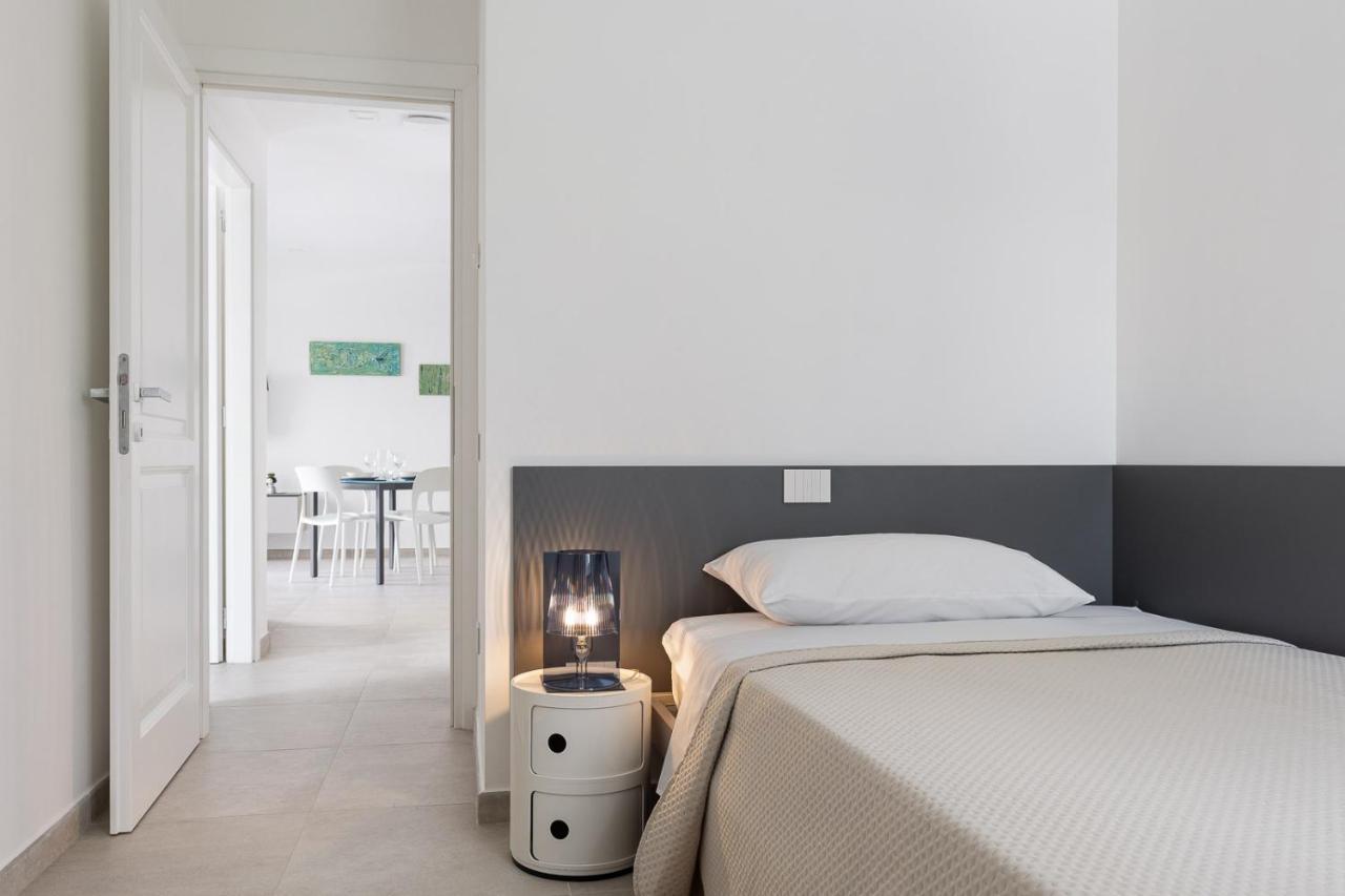 Oneweek Gaeta Suites And Apartments Exteriör bild